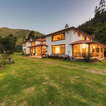 Casa Ilayaku Villa Quito Exterior foto